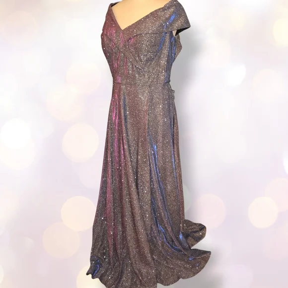 Xscape Metallic Slit Evening Dress - Picture 4 of 8